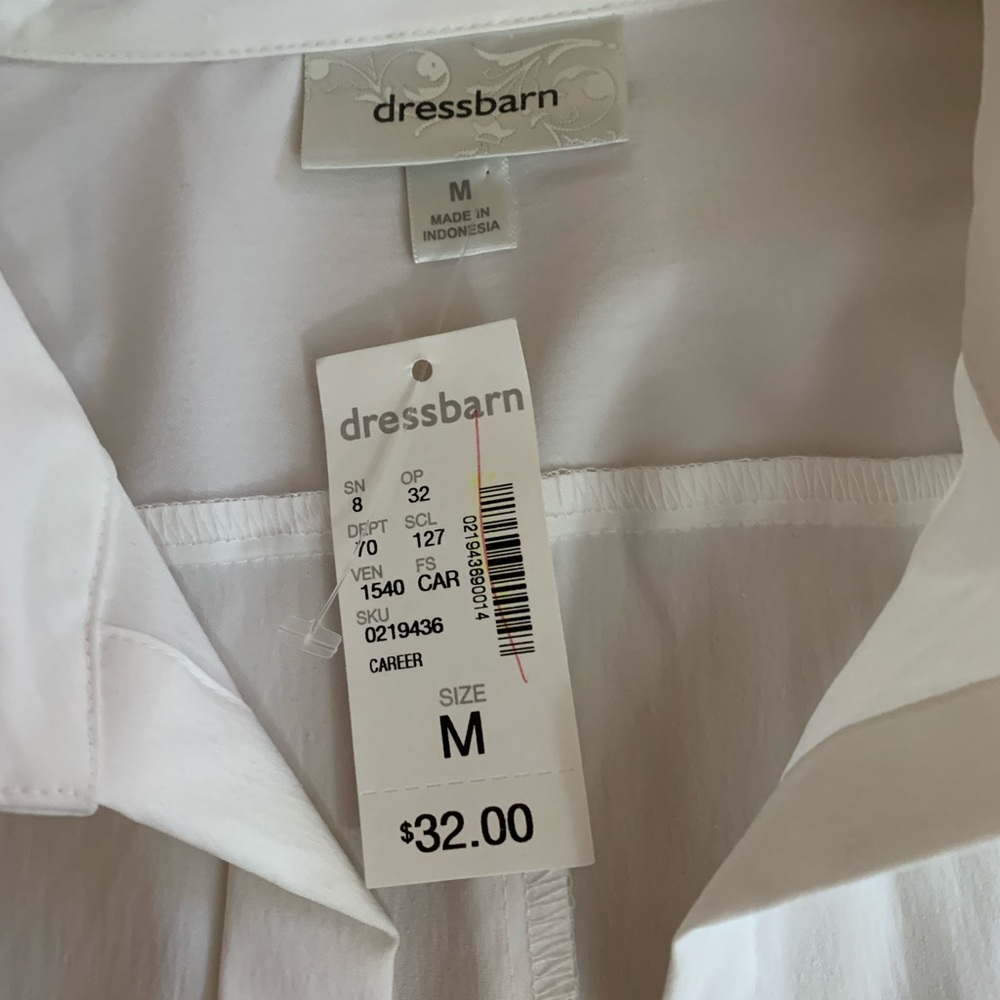 NWT White button down shirt sleeve top - Picture 2 of 3